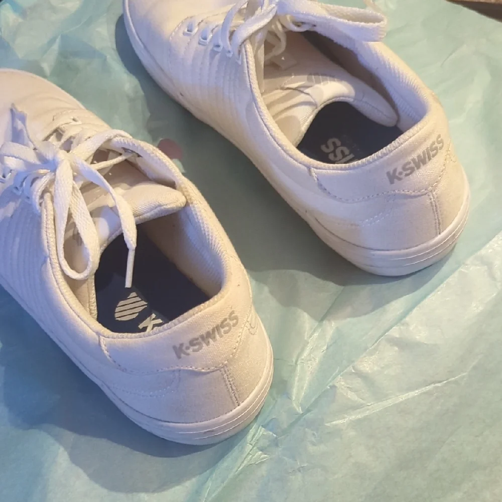 K-Swiss White Sneakers - Picture 2 of 14